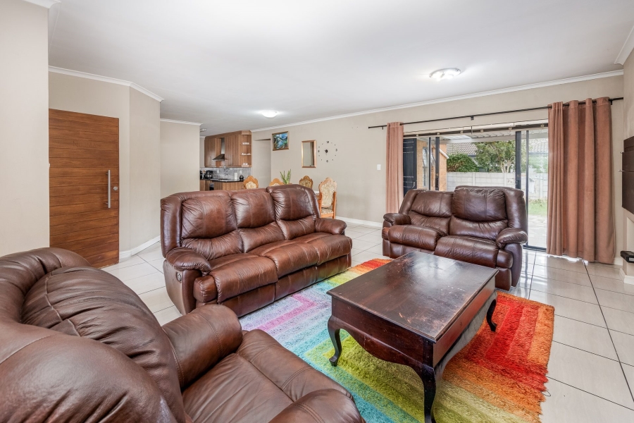 3 Bedroom Property for Sale in Sonkring Western Cape